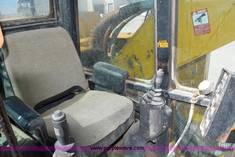 image for item K3206 John Deere 890A excavator