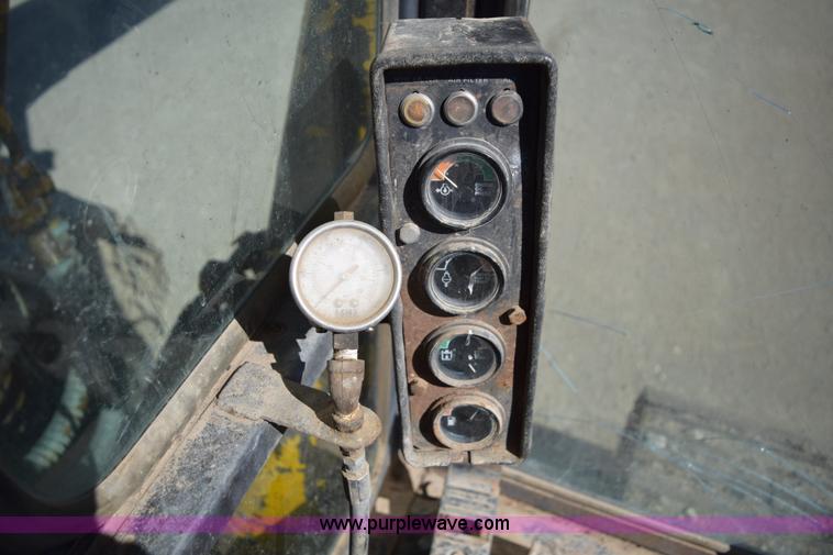 image for item K3206 John Deere 890A excavator