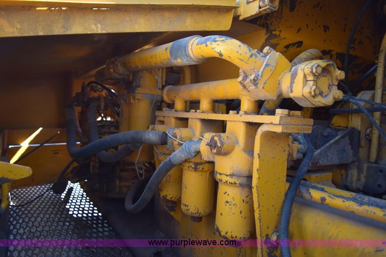 image for item K3206 John Deere 890A excavator