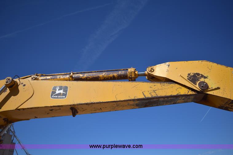 image for item K3206 John Deere 890A excavator