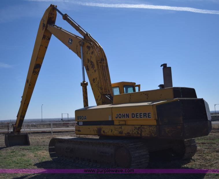 image for item K3206 John Deere 890A excavator
