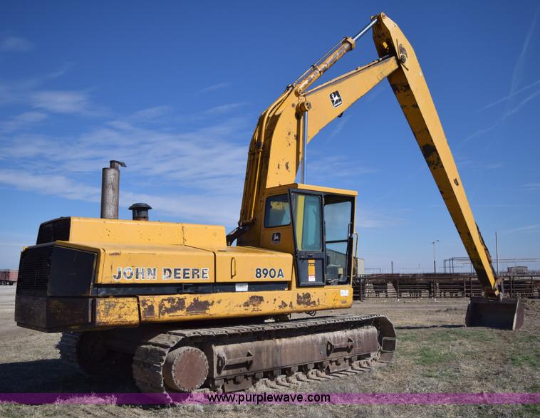 image for item K3206 John Deere 890A excavator
