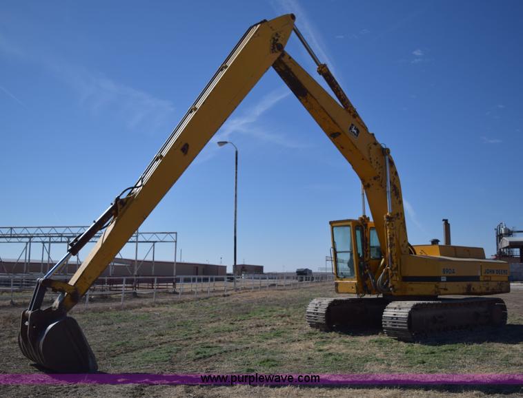image for item K3206 John Deere 890A excavator