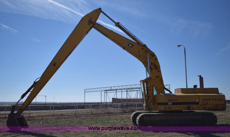 image for item K3206 John Deere 890A excavator