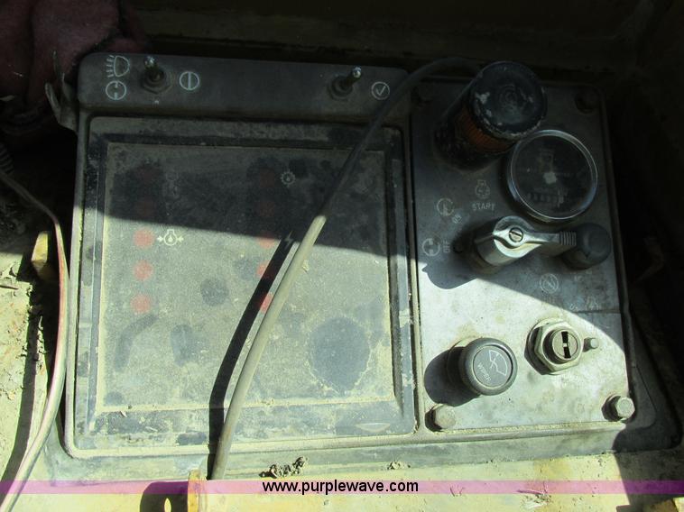 image for item K5000 1992 Caterpillar 963A track loader