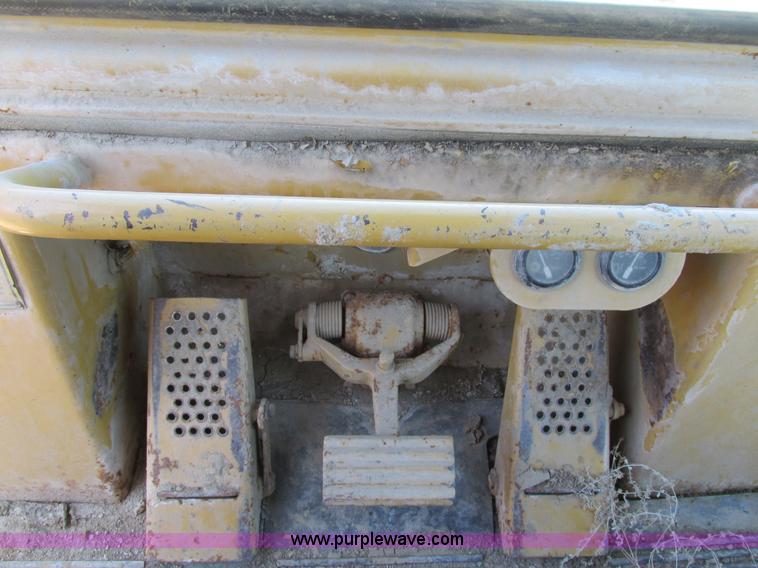 image for item K5000 1992 Caterpillar 963A track loader