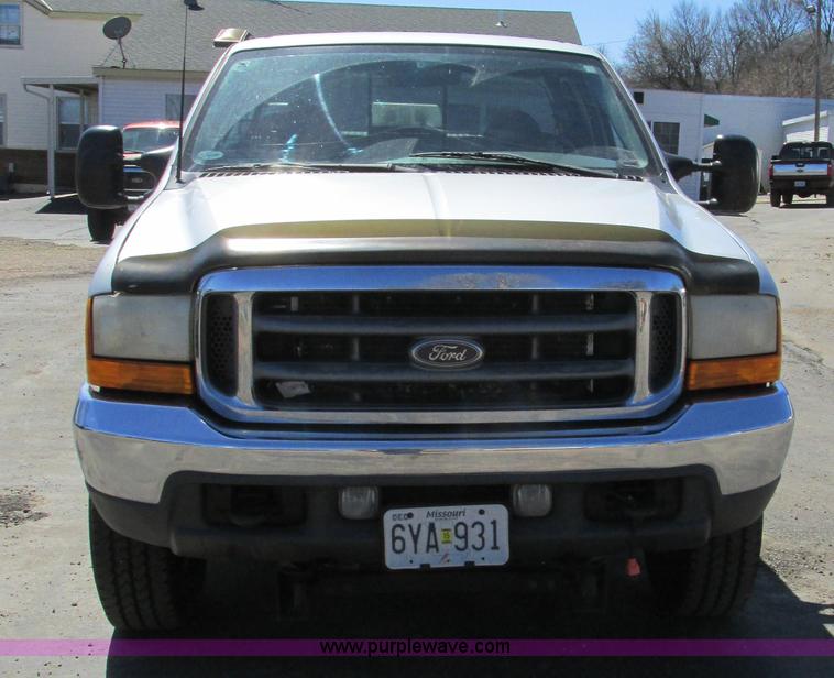 image for item K5002 2001 Ford F350 Super Duty XLT SuperCab pickup truck