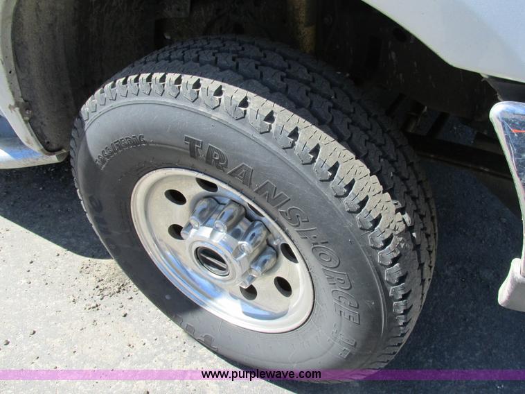 image for item K5002 2001 Ford F350 Super Duty XLT SuperCab pickup truck