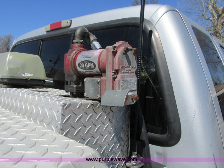 image for item K5002 2001 Ford F350 Super Duty XLT SuperCab pickup truck