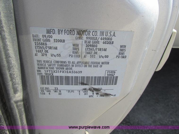 image for item K5002 2001 Ford F350 Super Duty XLT SuperCab pickup truck