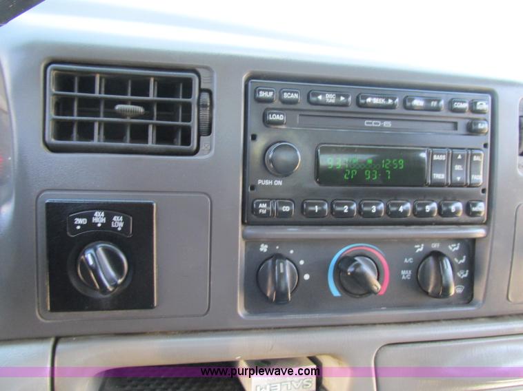 image for item K5002 2001 Ford F350 Super Duty XLT SuperCab pickup truck