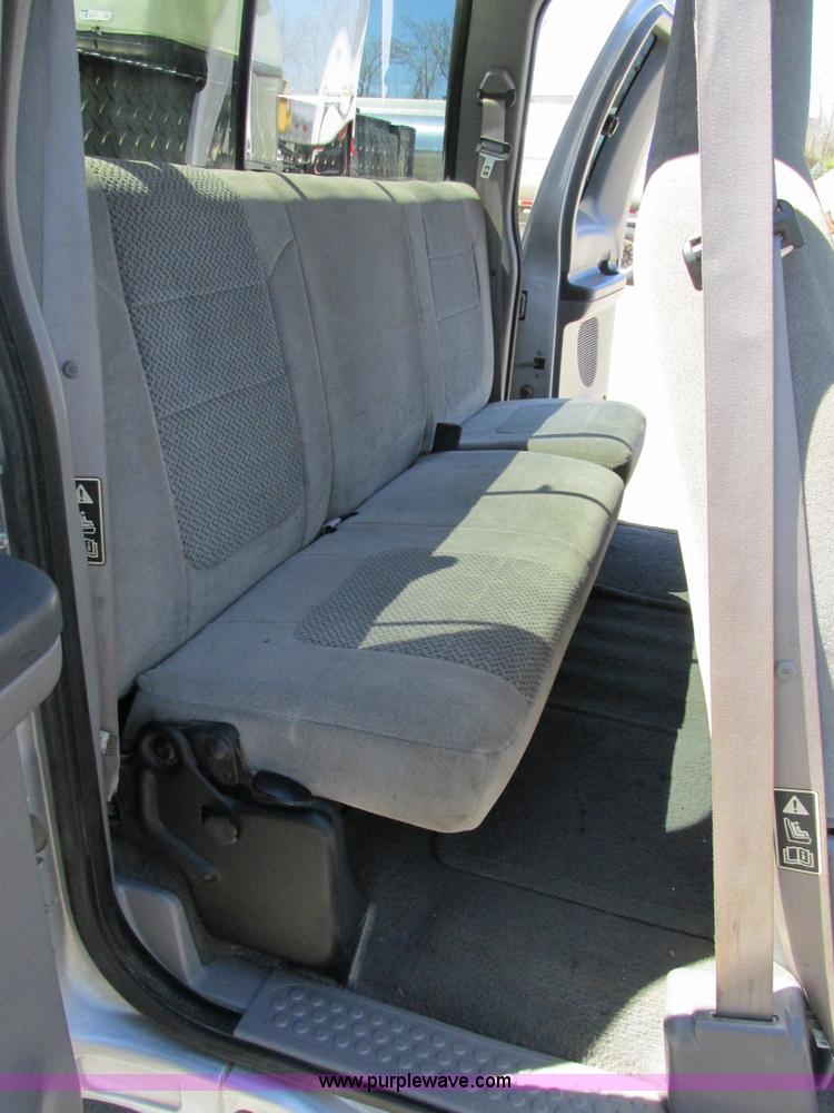 image for item K5002 2001 Ford F350 Super Duty XLT SuperCab pickup truck