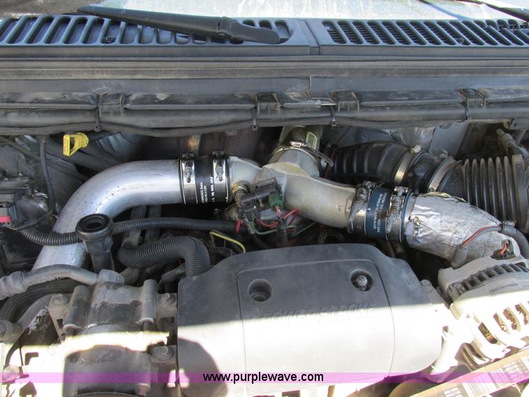 image for item K5002 2001 Ford F350 Super Duty XLT SuperCab pickup truck