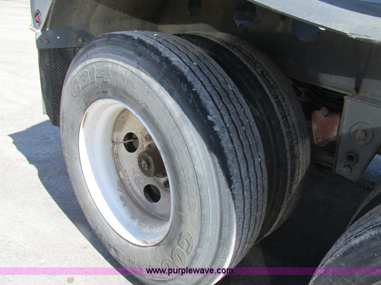 image for item K5003 2002 Smith side dump trailer