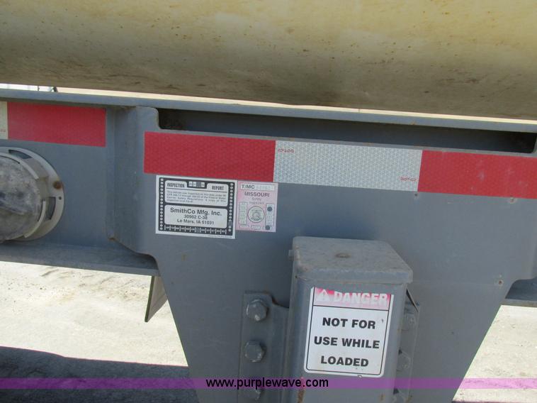 image for item K5003 2002 Smith side dump trailer
