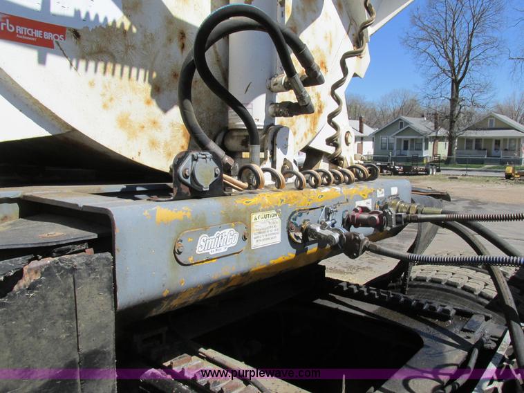 image for item K5004 2000 Smith side dump trailer