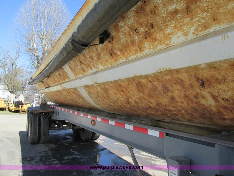 image for item K5004 2000 Smith side dump trailer