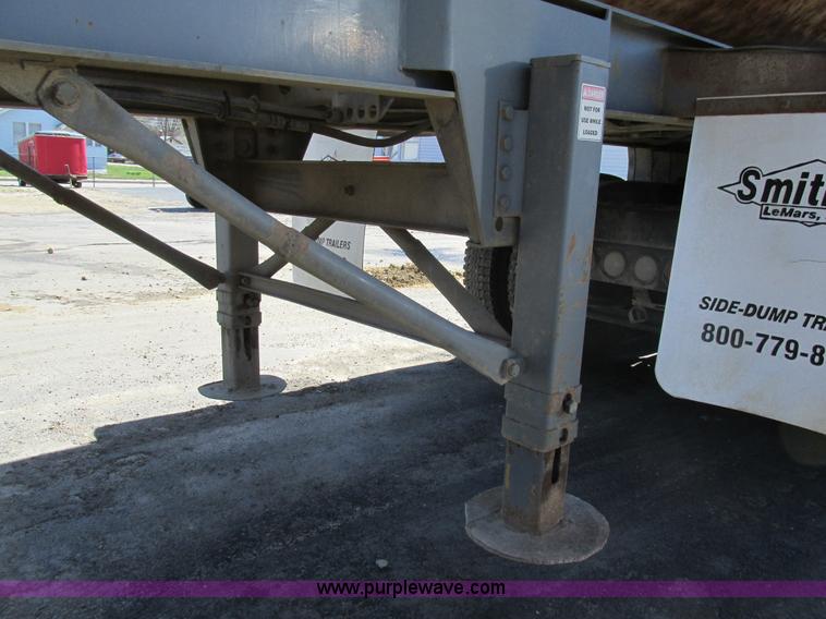 image for item K5004 2000 Smith side dump trailer