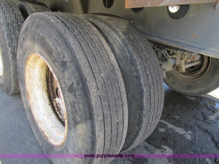 image for item K5004 2000 Smith side dump trailer