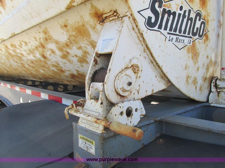 image for item K5004 2000 Smith side dump trailer