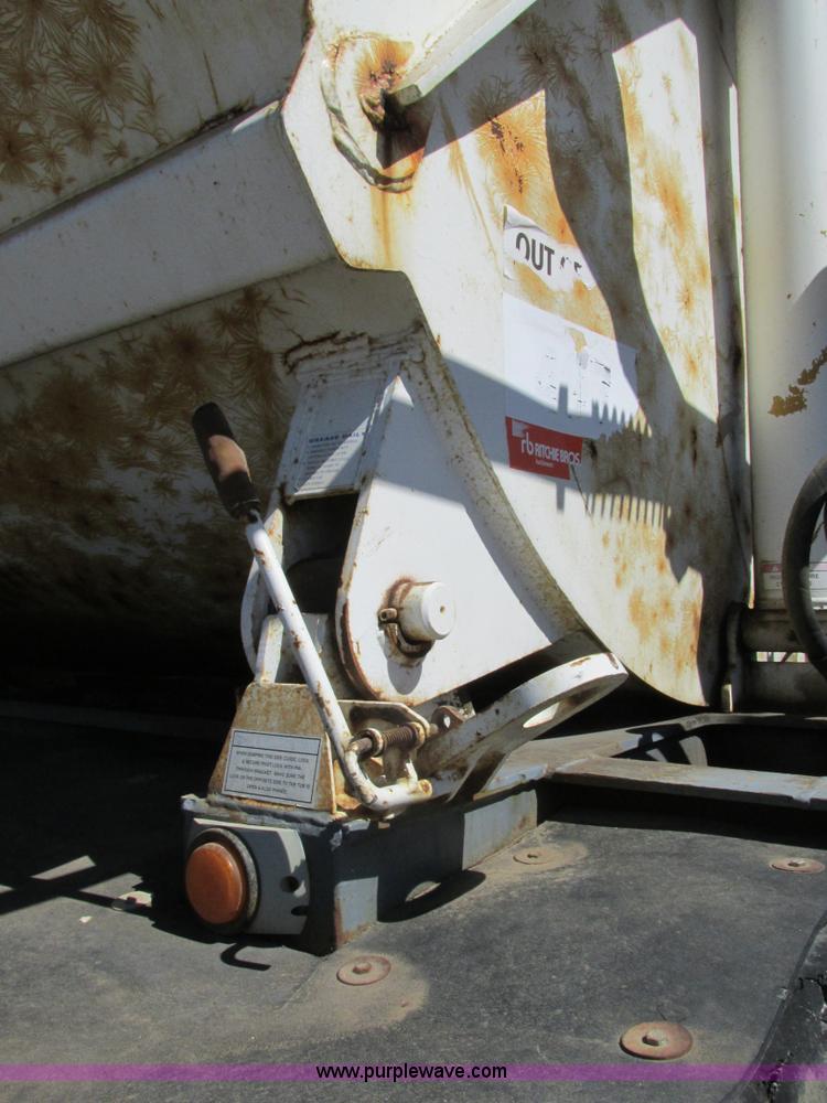 image for item K5004 2000 Smith side dump trailer