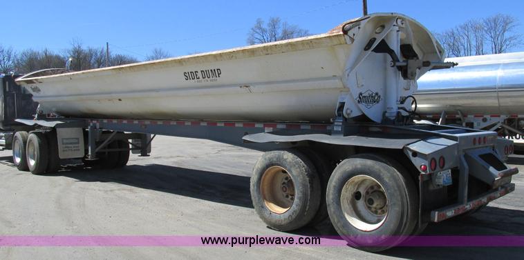 image for item K5005 2002 Smith side dump trailer