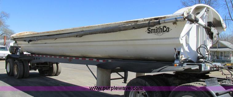 image for item K5005 2002 Smith side dump trailer