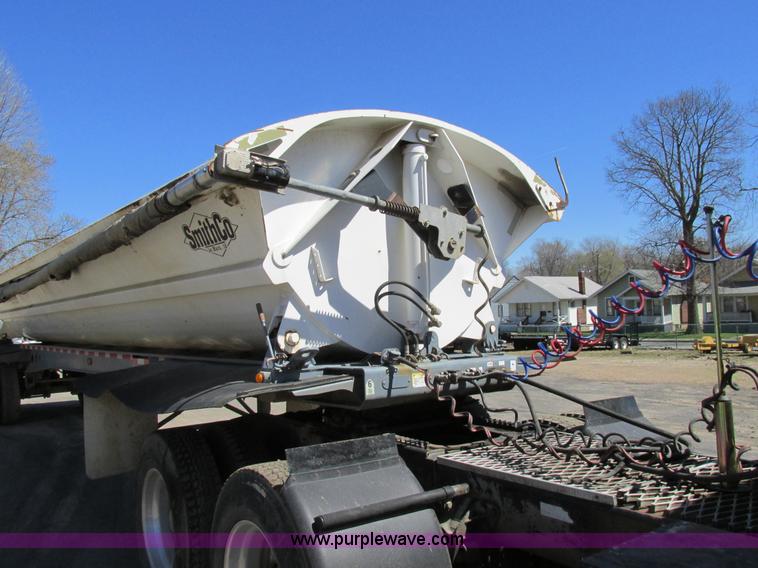 image for item K5005 2002 Smith side dump trailer