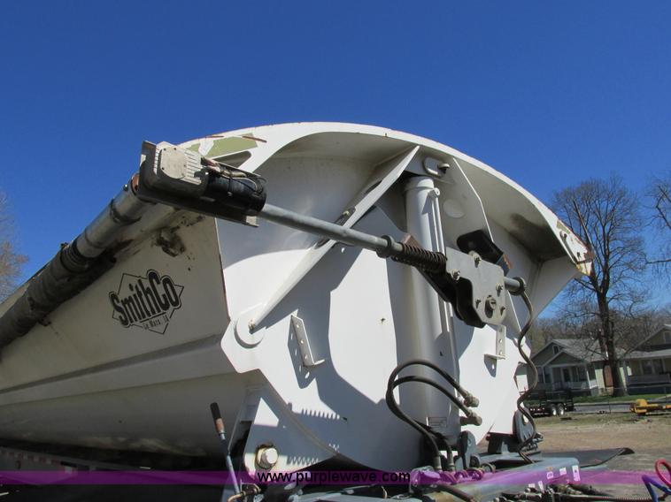 image for item K5005 2002 Smith side dump trailer