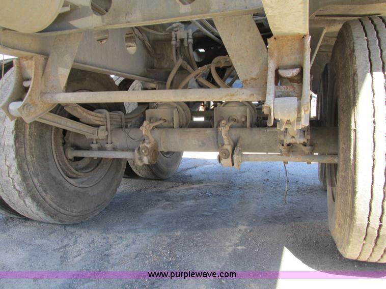 image for item K5005 2002 Smith side dump trailer