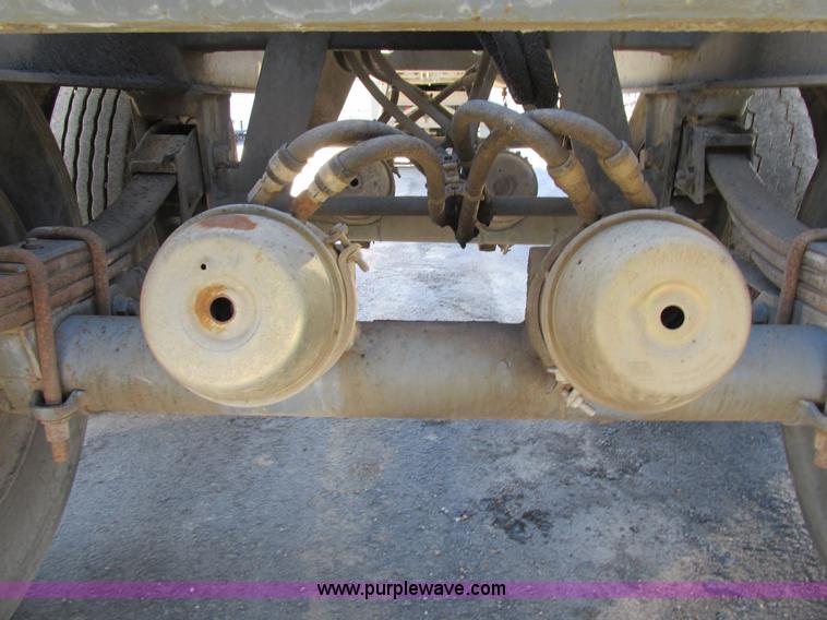 image for item K5005 2002 Smith side dump trailer