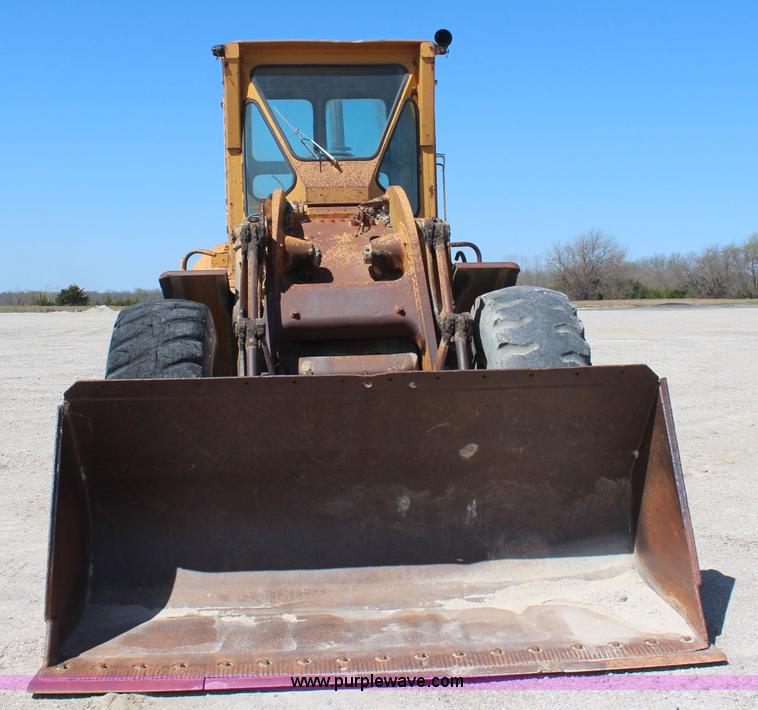 image for item K6753 1970 Caterpillar 950 wheel loader