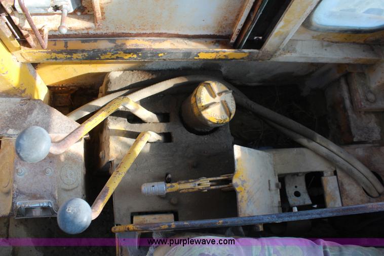 image for item K6753 1970 Caterpillar 950 wheel loader