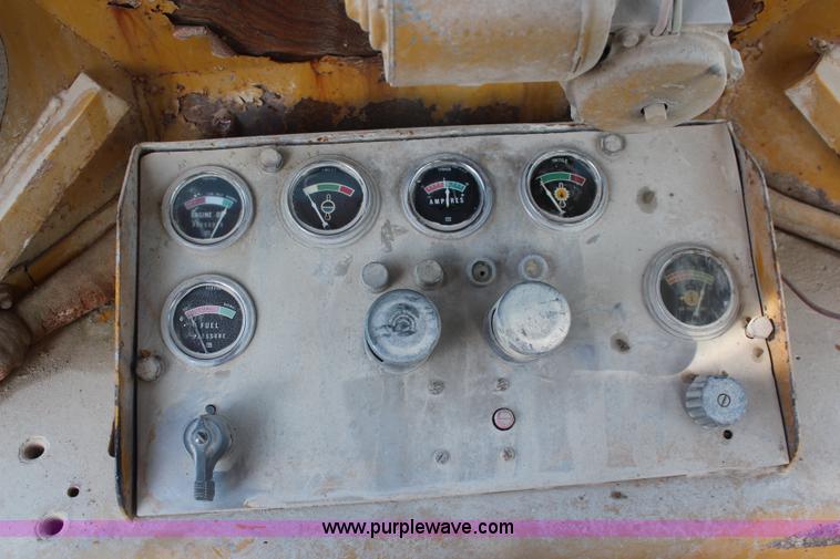 image for item K6753 1970 Caterpillar 950 wheel loader