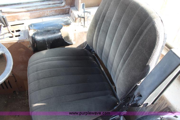 image for item K6754 1983 Caterpillar 992C wheel loader