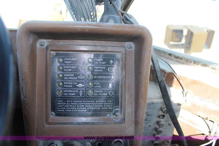 image for item K6754 1983 Caterpillar 992C wheel loader