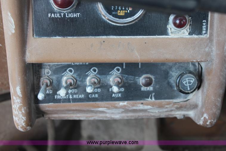 image for item K6754 1983 Caterpillar 992C wheel loader