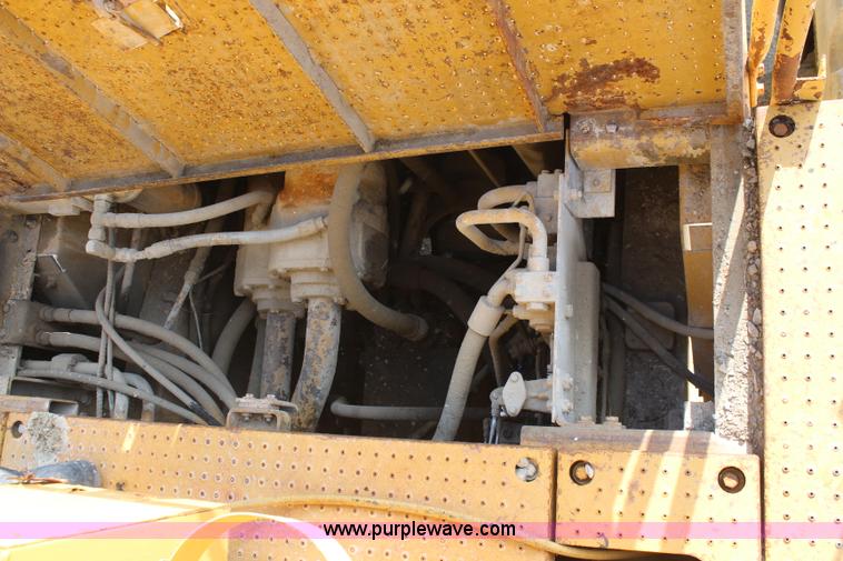 image for item K6754 1983 Caterpillar 992C wheel loader