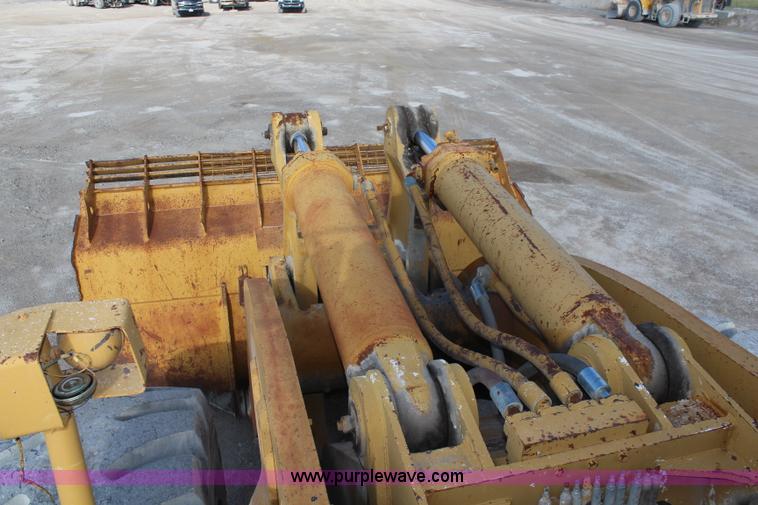 image for item K6754 1983 Caterpillar 992C wheel loader