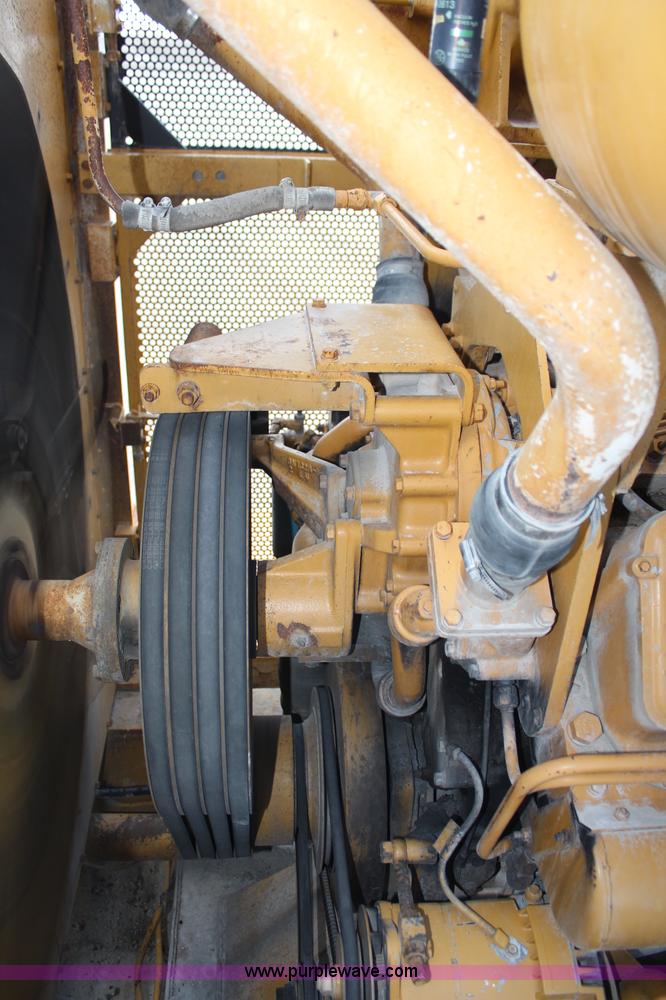 image for item K6754 1983 Caterpillar 992C wheel loader