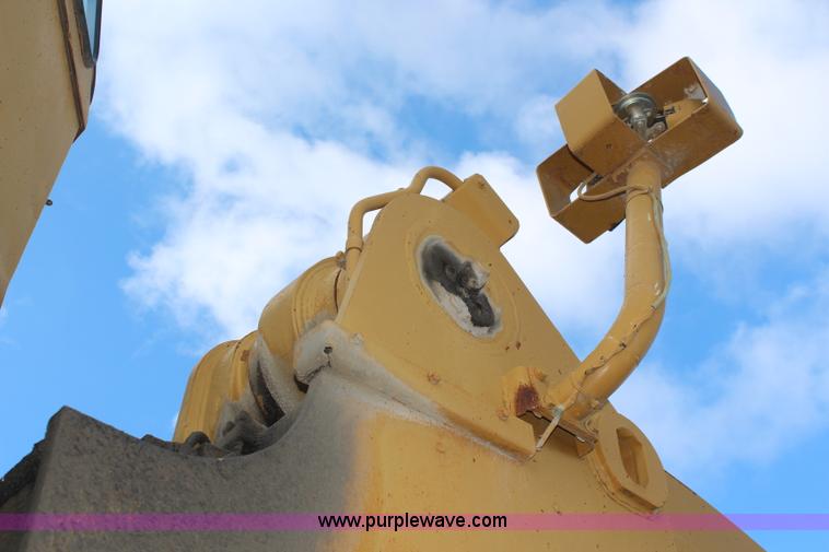 image for item K6754 1983 Caterpillar 992C wheel loader