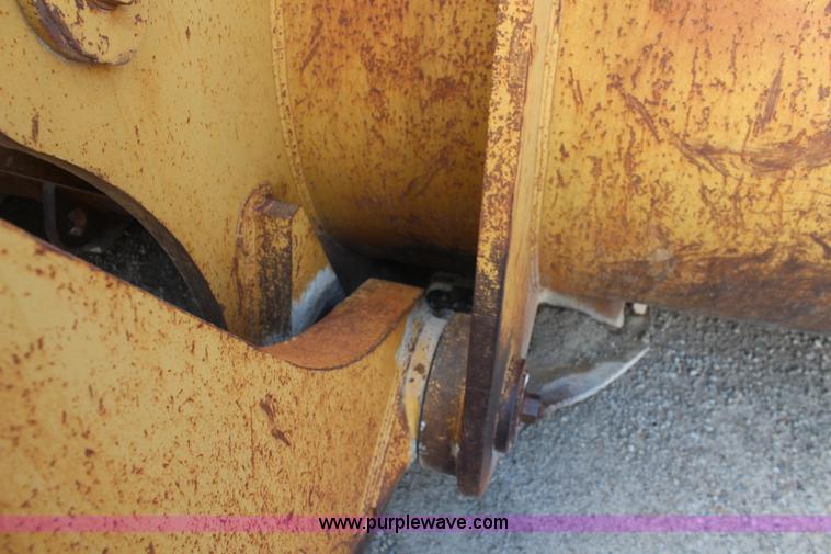 image for item K6754 1983 Caterpillar 992C wheel loader