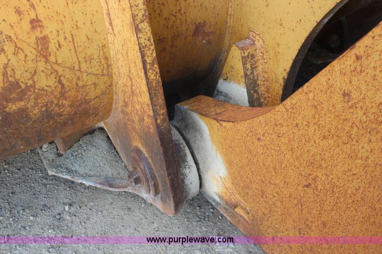 image for item K6754 1983 Caterpillar 992C wheel loader