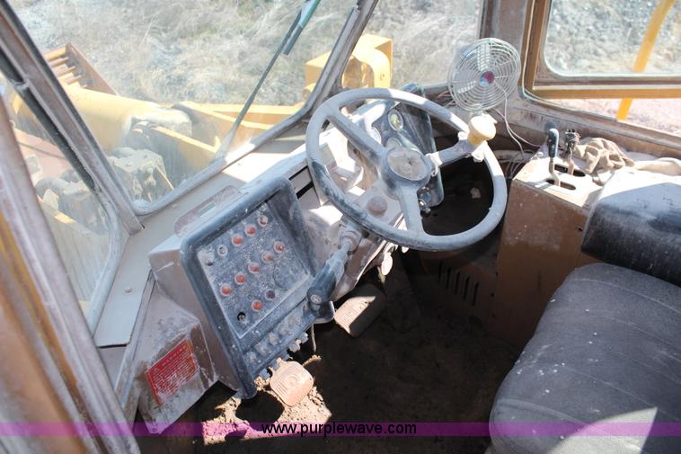 image for item K6755 1979 Caterpillar 988B wheel loader