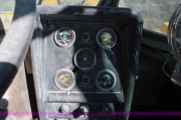 image for item K6755 1979 Caterpillar 988B wheel loader