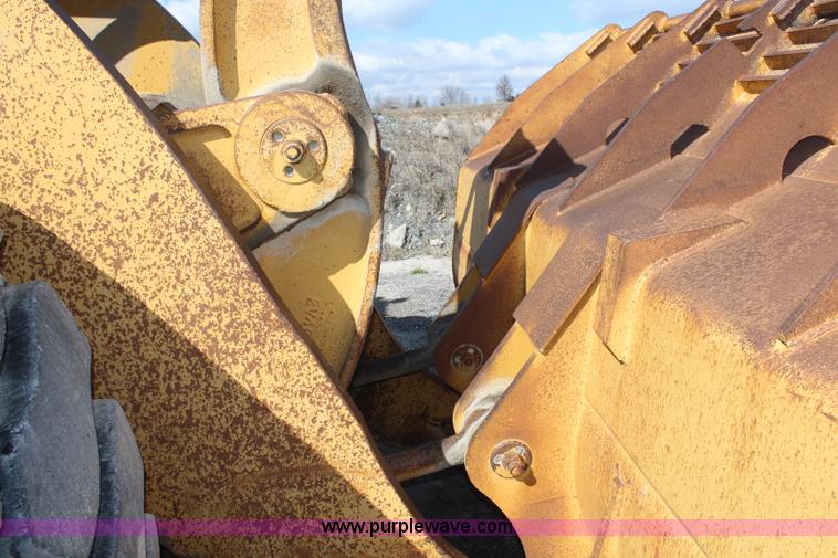 image for item K6755 1979 Caterpillar 988B wheel loader