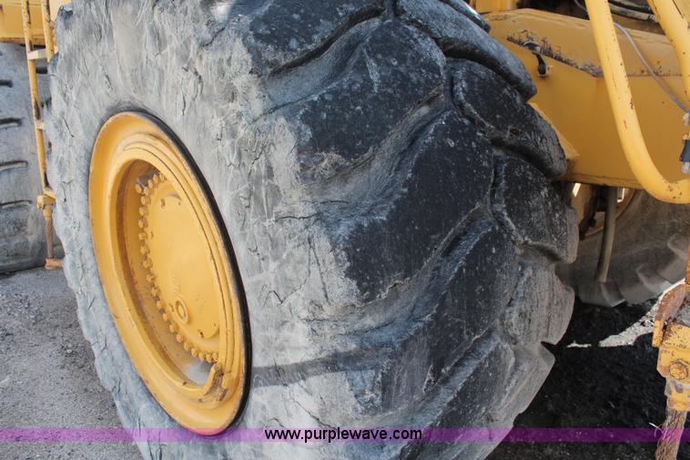 image for item K6755 1979 Caterpillar 988B wheel loader