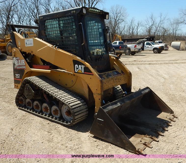 image for item K6759 2003 Caterpillar 257 skid steer