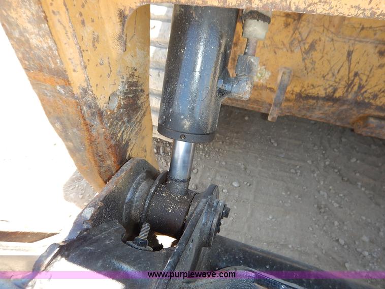 image for item K6759 2003 Caterpillar 257 skid steer