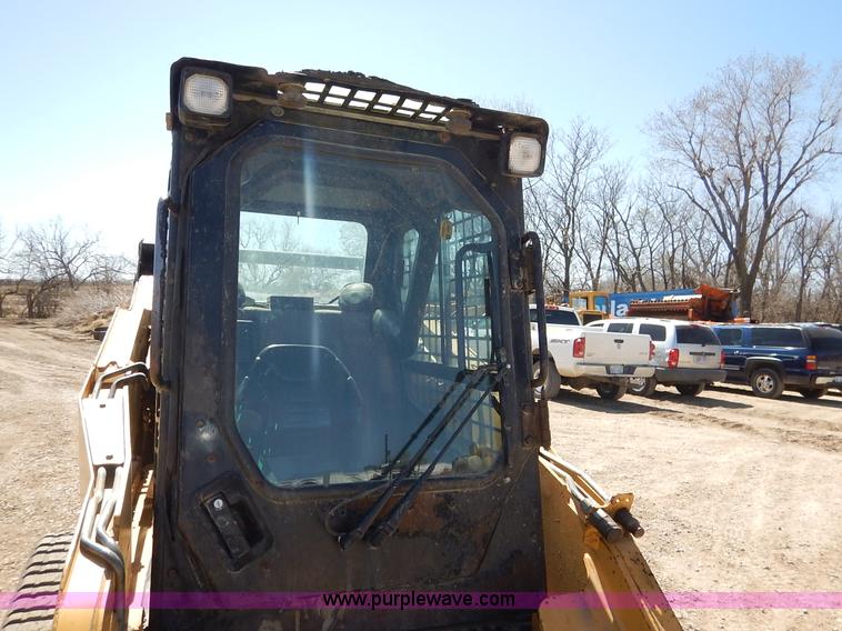 image for item K6759 2003 Caterpillar 257 skid steer